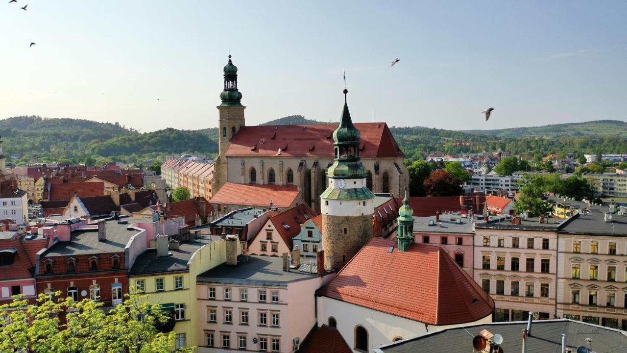 Central Apartamenty Jelenia Góra Zewnętrze zdjęcie